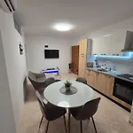 Natali Apartment *